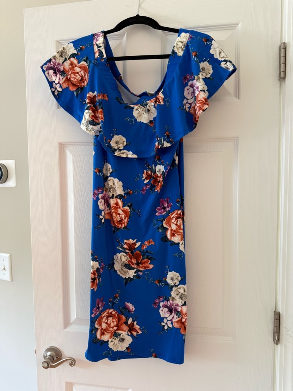 Off shoulder Ruffle Dress ** Bundle 5+ items and name your offer!!! 💖💞
